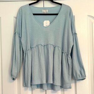 NWT Wonderly Pale Blue Puff Sleeve Blouse Relaxed Tiered